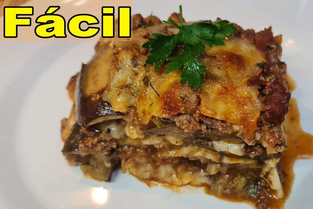 Lasanha de berinjela a bolonhesa com muito queijo e um molho encorpado, perfeita para o almoço de domingo 67 Lasanha de berinjela a bolonhesa