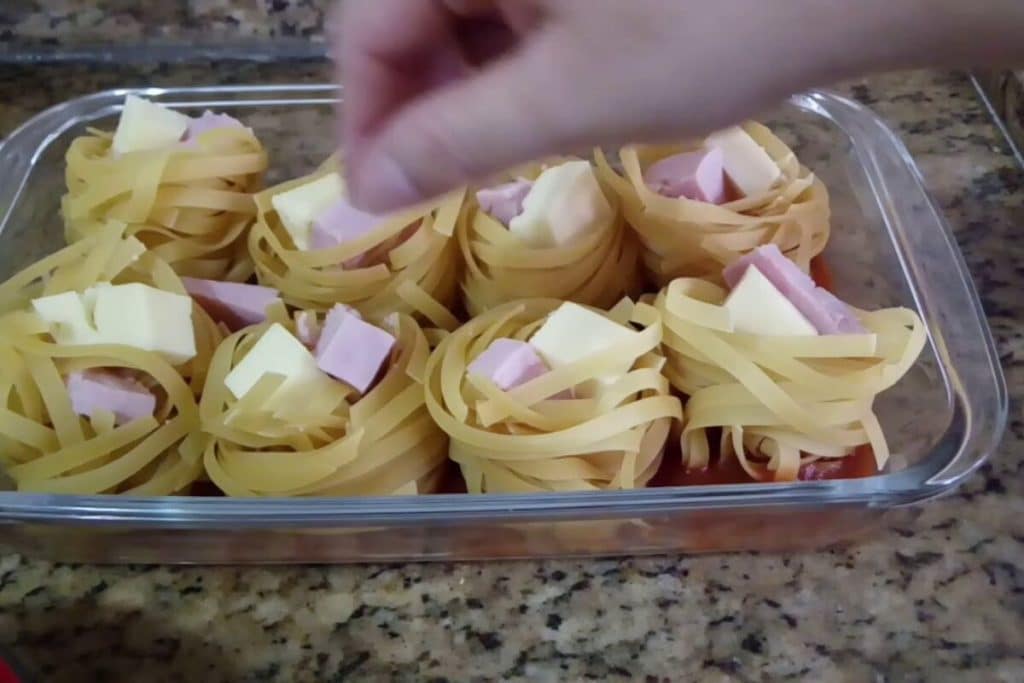 Macarrão ninho recheado ao forno: uma opção rápida, prática e saborosa ...