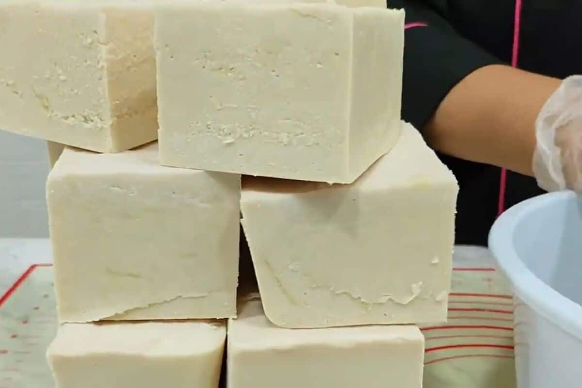 Sabão caseiro em barra