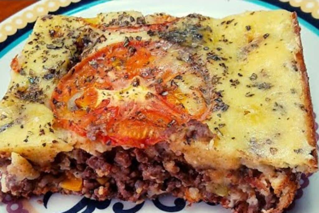 Bolo milionário de carne moída