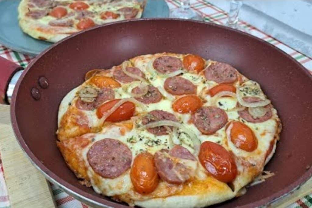 Pizza de frigideira deliciosa e muito rápida, para você preparar e não ter trabalho na cozinha 196 Pizza de frigideira