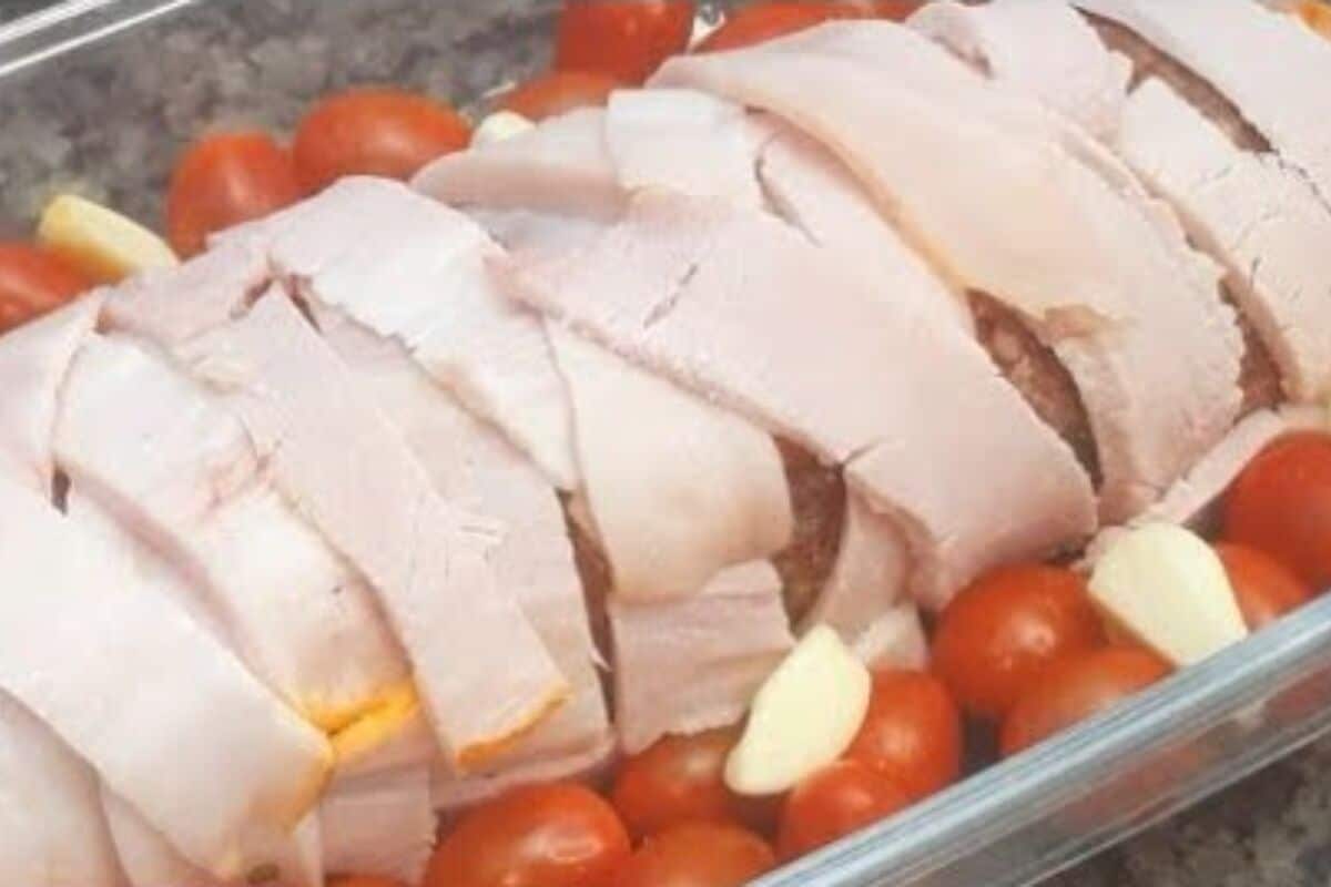 Rocambole de carne moída, aprenda a fazer essa carne recheada ideal para o almoço de domingo 25 Rocambole de carne moída
