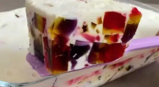 Gelatina colorida que é gostosa, rápida e fácil de fazer, trazendo alegria e cor para a mesa 3 Gelatina colorida
