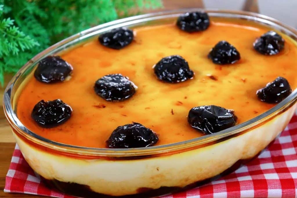 Manjar de coco com ameixa