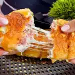 Pão de alho com calabresa feito em minutos, uma opção rápida e super saborosa 1 Pão de alho com calabresa