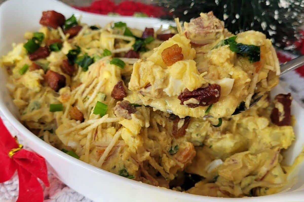 Salada de batatas com bacon cremosona, um acompanhamento perfeito e saboroso 35 Salada de batatas com bacon