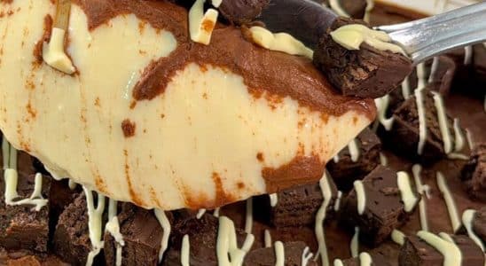 Sorvetão cremoso na travessa