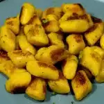 Nhoque de banana da terra com um molho especial para você surpreender todo mundo 2 Nhoque de banana da terra