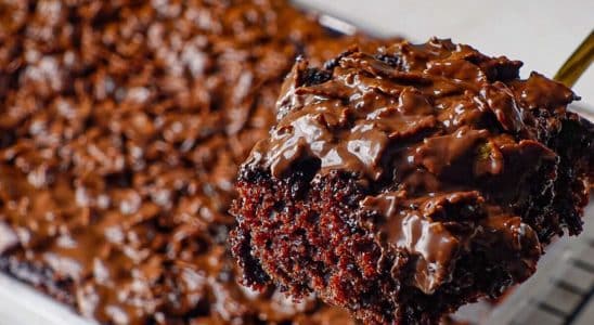 Bolo de chocolate crocante