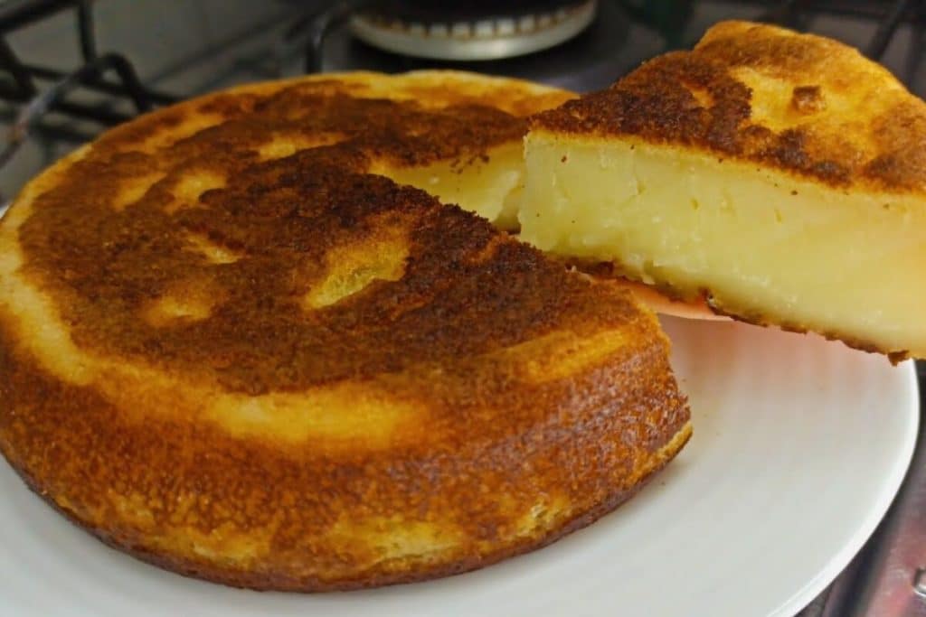 Bolo mole de maisena