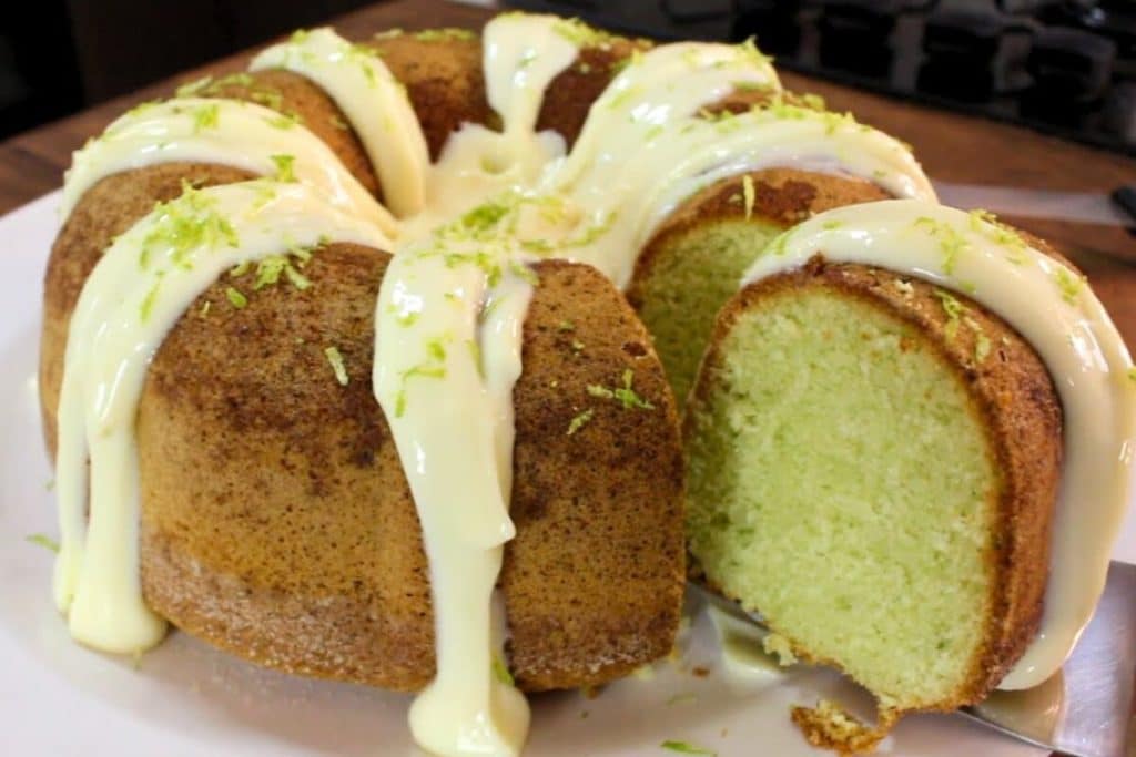 Bolo verde de limão