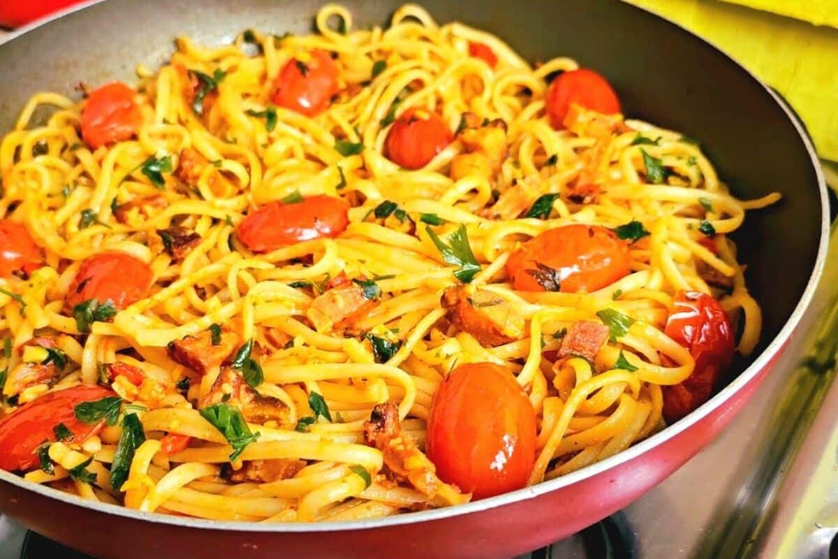 Macarrão ao alho e óleo