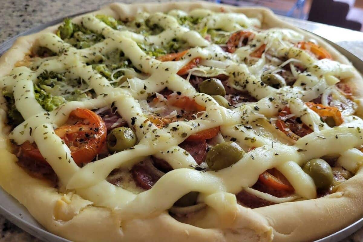 Massa de pizza caseira