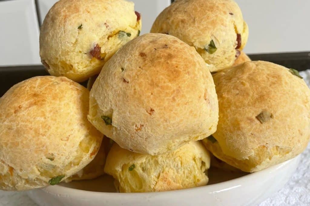 Pão de queijo temperado