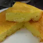 Pão de tapioca de frigideira com poucos ingredientes, o substituto perfeito para o pão 1 Pão de tapioca de frigideira