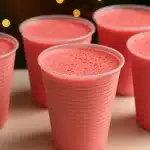 Sobremesa de morango batida no liquidificador, um doce incrível que fica pronto em minutos 1 Sobremesa de morango