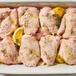 Sobrecoxa de frango ao molho