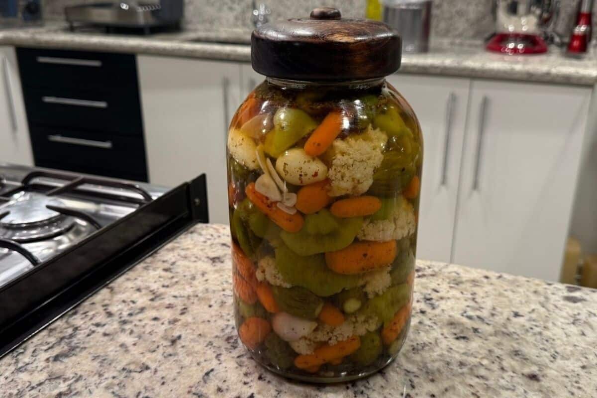 Conserva de legumes caseira fácil de preparar, um acompanhamento ...