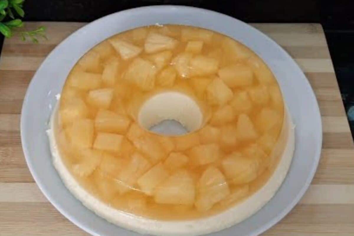 Sobremesa de abacaxi