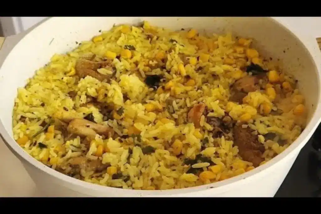 Arroz com frango delicioso feito numa panela só, uma refeição completa ideal para um dia corrido 4 Arroz com frango