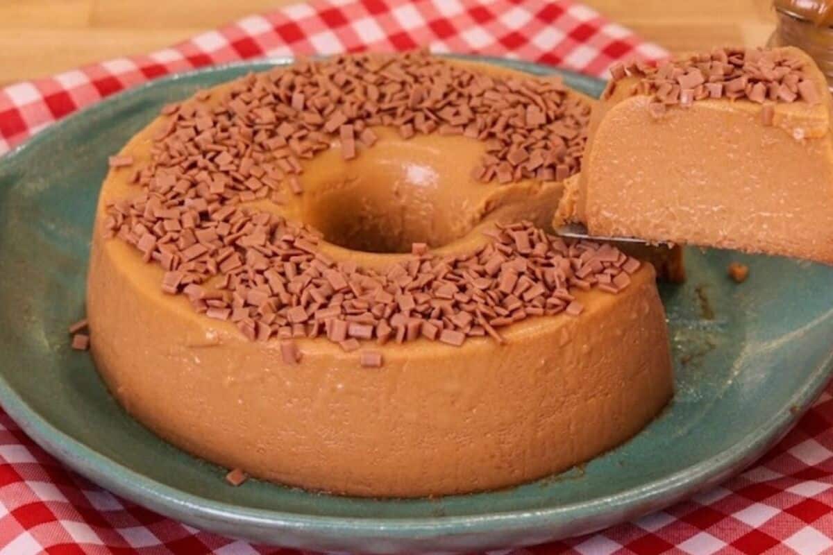 Brigadeirão de doce de leite