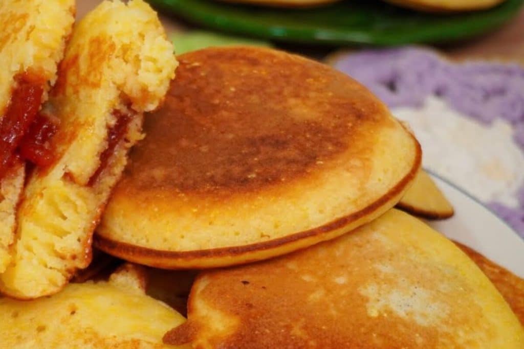 Bolinho de flocão de frigideira muito rápido e bem econômico, para você substituir o pãozinho 54 Bolinho de flocão