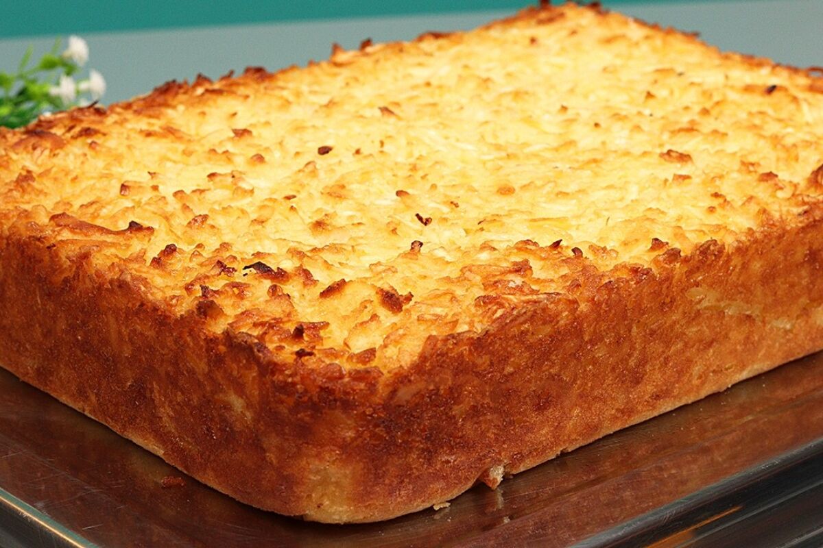 Bolo de aipim com coco