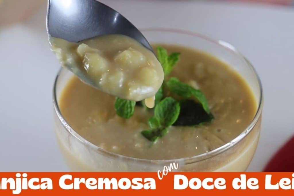 Canjica com doce de leite