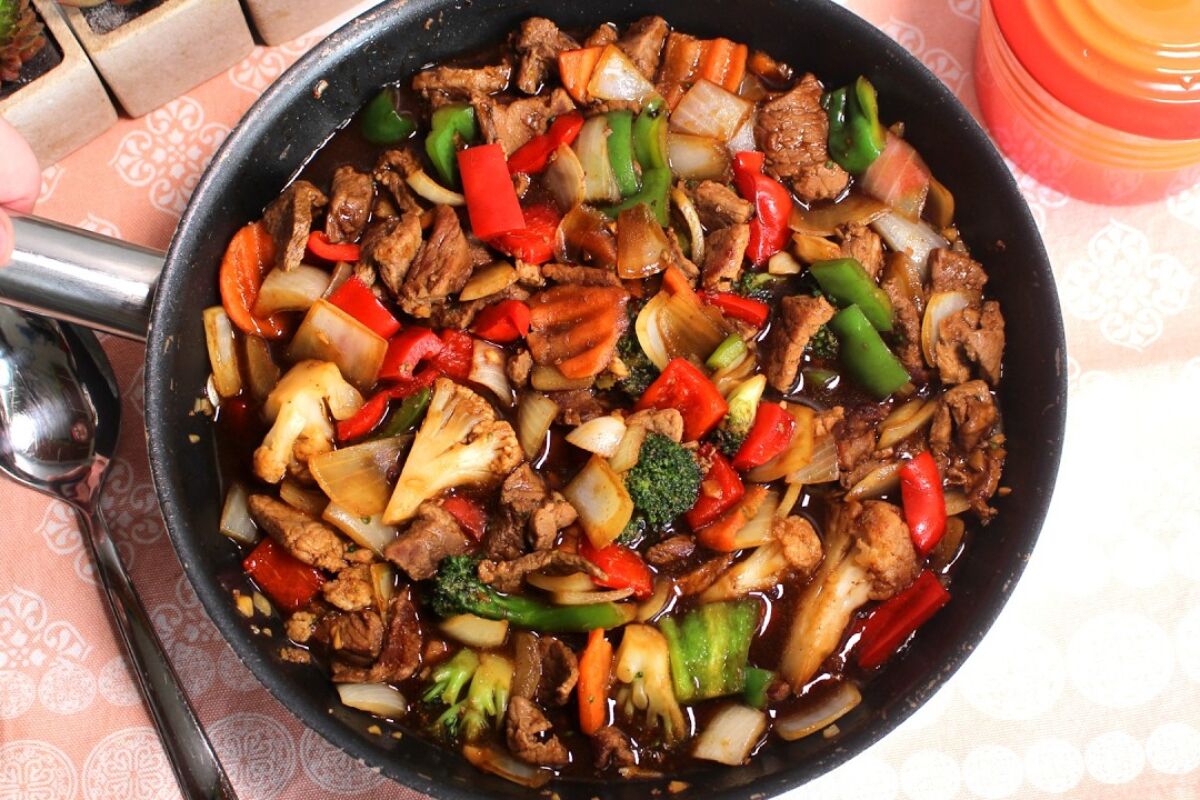 Carne com legumes