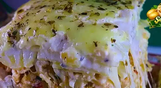 Lasanha de batata feita sem massa e com muito queijo, para inovar e receber muitos elogios 3 Lasanha de batata