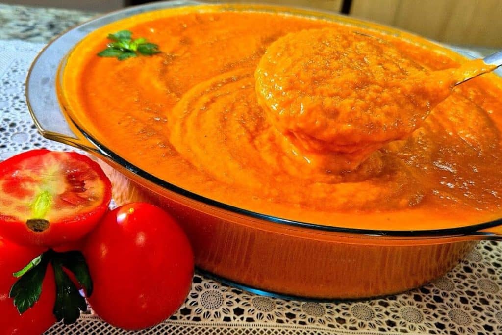 Molho de tomate caseiro