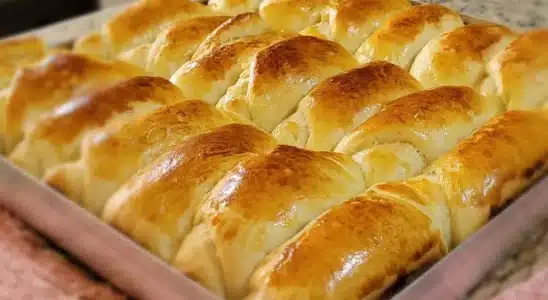 Pãozinho de leite tipo bisnaguinha, muito fofinho e fácil de modelar, que as crianças vão amar 4 Pãozinho de leite