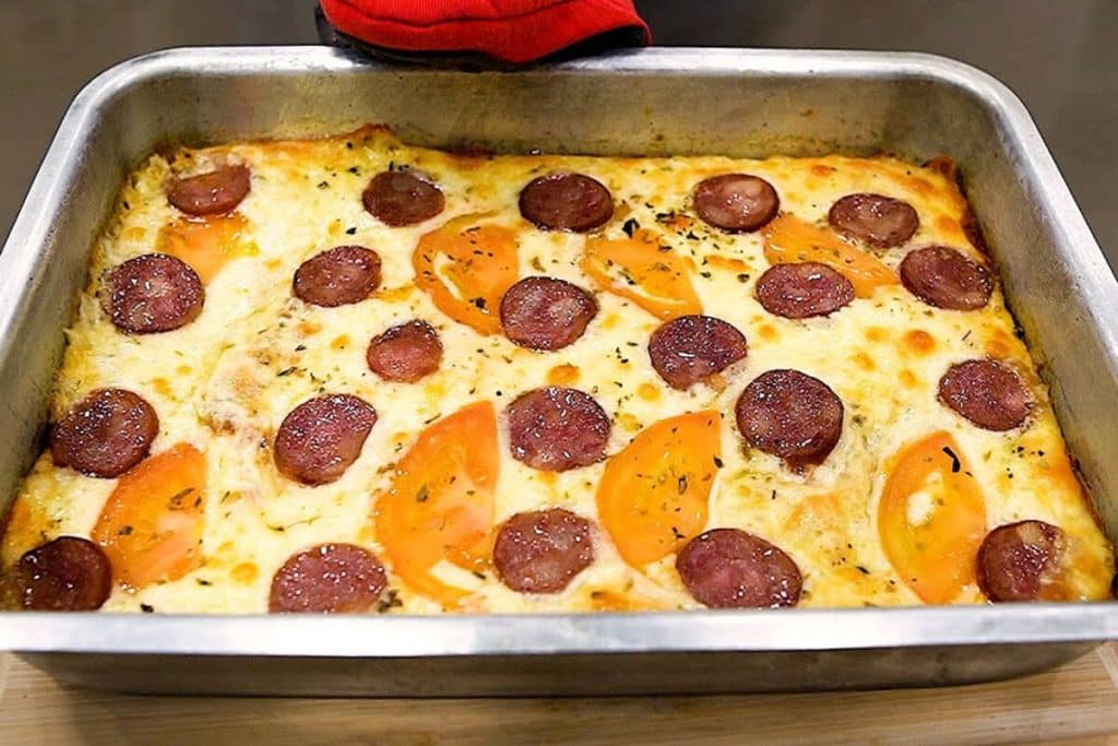 Pizza de massa mole que não precisa sovar e fica pronta bem rapidinho, para um lanche delicioso 170 Pizza de massa mole