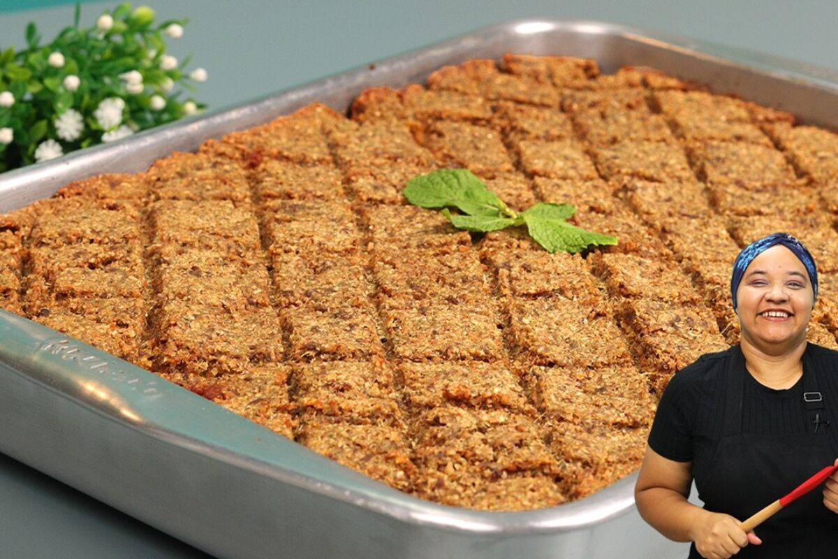 Quibe de forno recheado muito suculento e fácil de fazer, para servir numa refeição especial 11 Quibe de forno