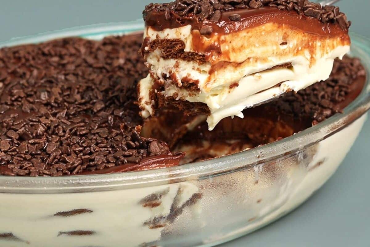 Sobremesa de Ninho na travessa com uma cremosidade irresistível, para receber muitos elogios 39 Sobremesa de Ninho na travessa