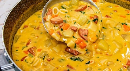 Sopa cremosa de calabresa