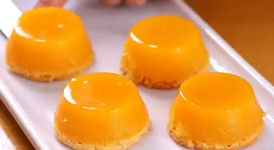 Quindim perfeito feito com dicas especiais para não ficar com cheiro de ovo, uma gostosura 3 Quindim