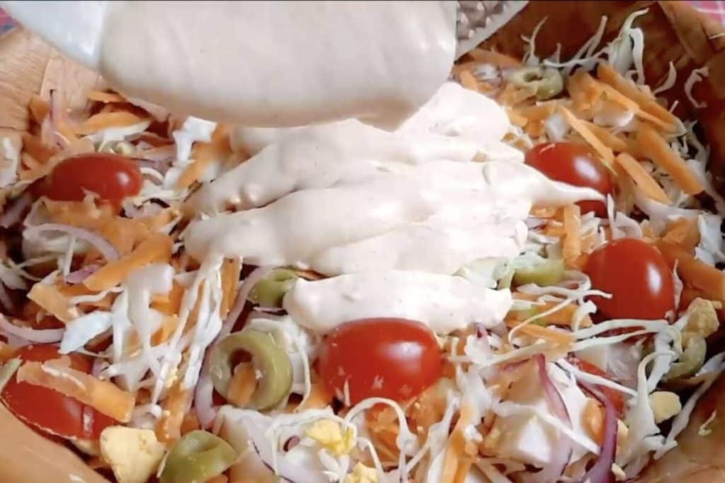 Salada fit deliciosa e completa, que ajuda a desinchar o corpo de forma barata e nutritiva 128 Salada fit