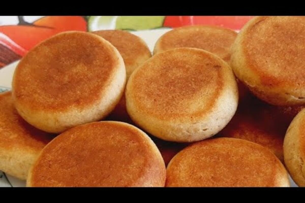 Bolacha de fubá sem trigo e sem lactose, que fica deliciosa e crocante, ideal para servir com um café ou chá 27 Bolacha de fubá