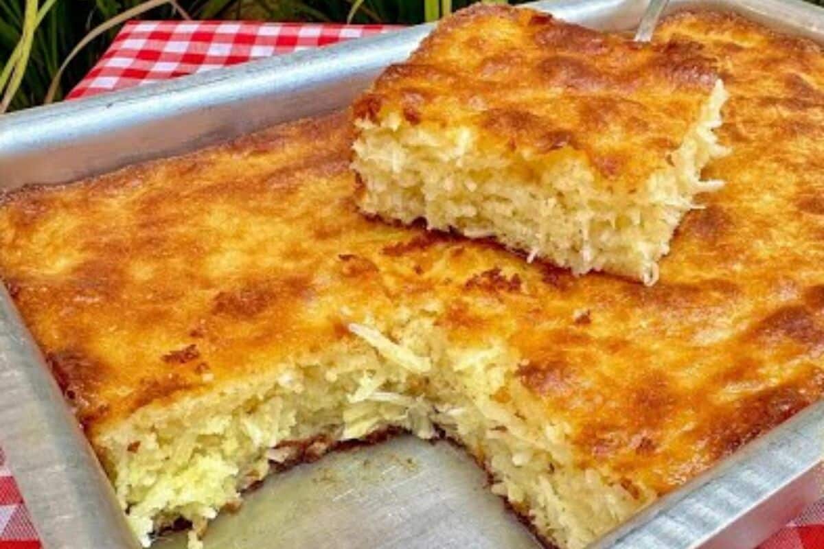 Bolo cocada sem farinha de trigo, que fica fofinho e úmido, para servir como sobremesa e arrasar 25 Bolo cocada sem farinha de trigo