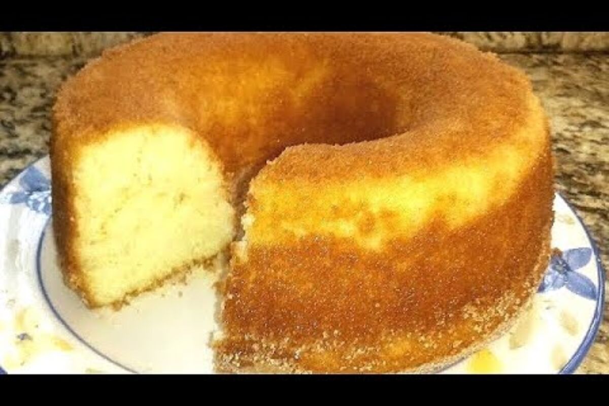 Bolo de arroz cru prático, feito sem farinha de trigo, que fica super fofinho, macio e delicioso 145 Bolo de arroz cru