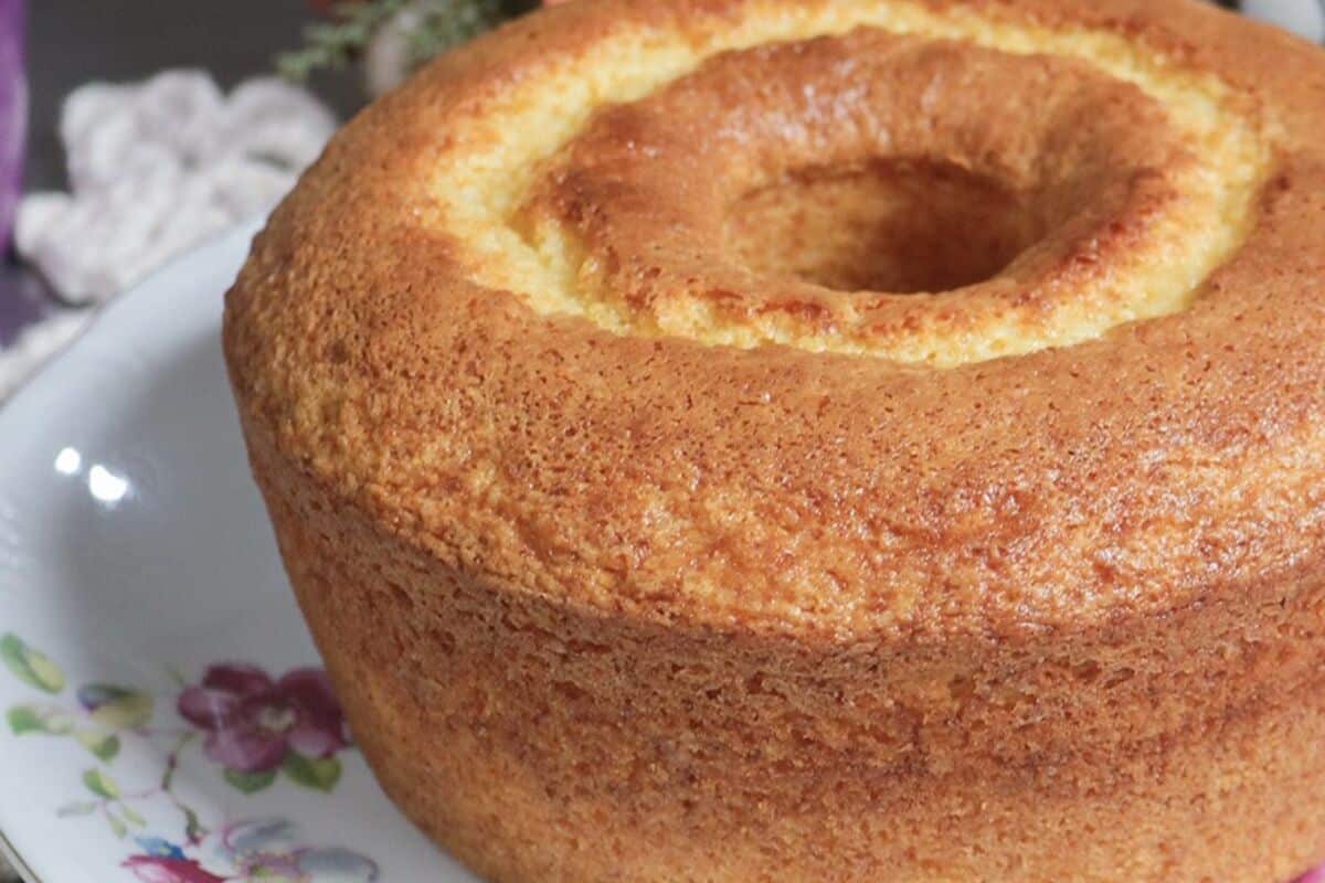 Bolo de fubá com iogurte