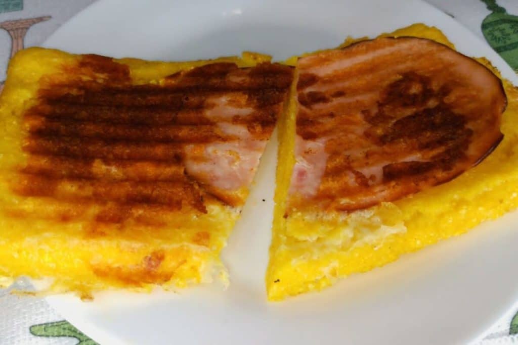 Cuscuz  de sanduicheira