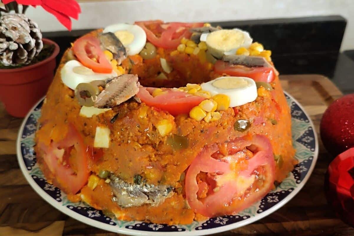 Cuscuz paulista tradicional bem decorado e saboroso, para ser o prato principal e arrasar 21 Cuscuz paulista
