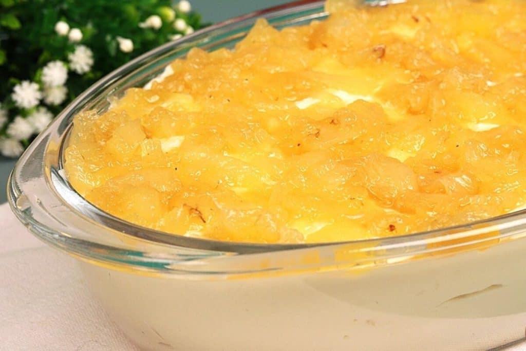 Geladão de abacaxi cremoso feito sem gelatina com facilidade, que será um sucesso em sua casa 70 Geladão de abacaxi