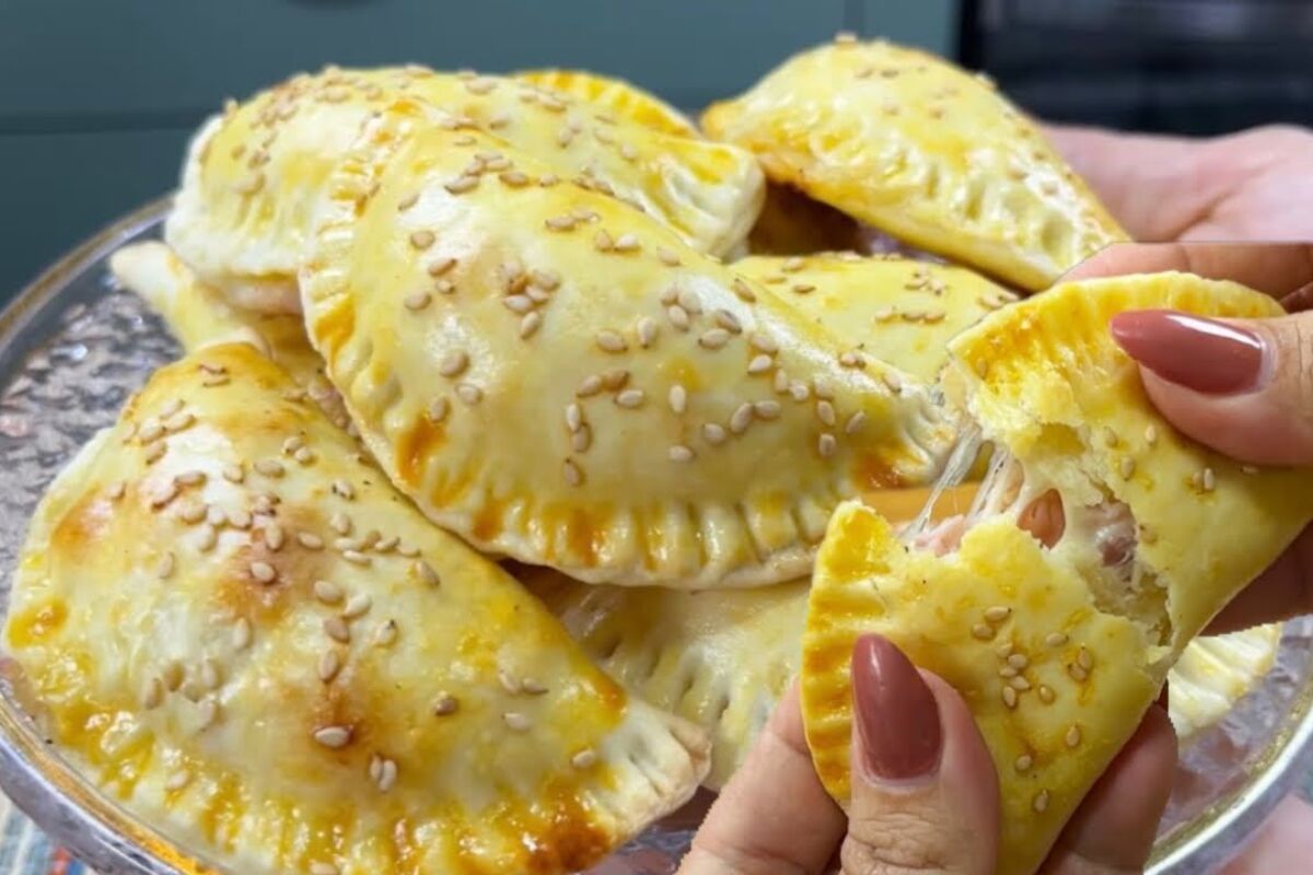Pastel assado de 2 ingredientes na massa, fácil de fazer e muito levinho, para rechear como desejar 25 Pastel assado de 2 ingredientes