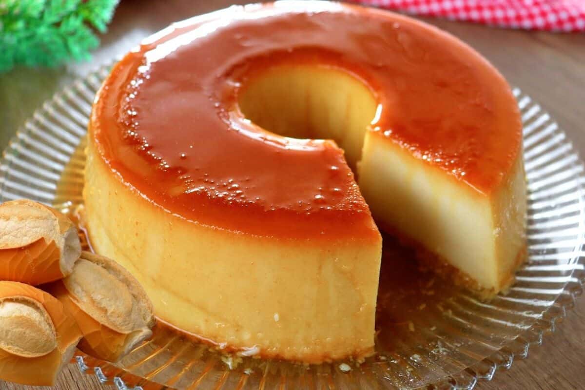 Pudim de pão fácil de preparar e com aquela calda de caramelo incrível, uma sobremesa deliciosa 101 Pudim de pão