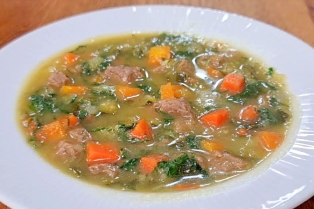 Sopa detox deliciosa e muito nutritiva, que ajuda a desinchar, para agregar na sua rotina 88 Sopa detox