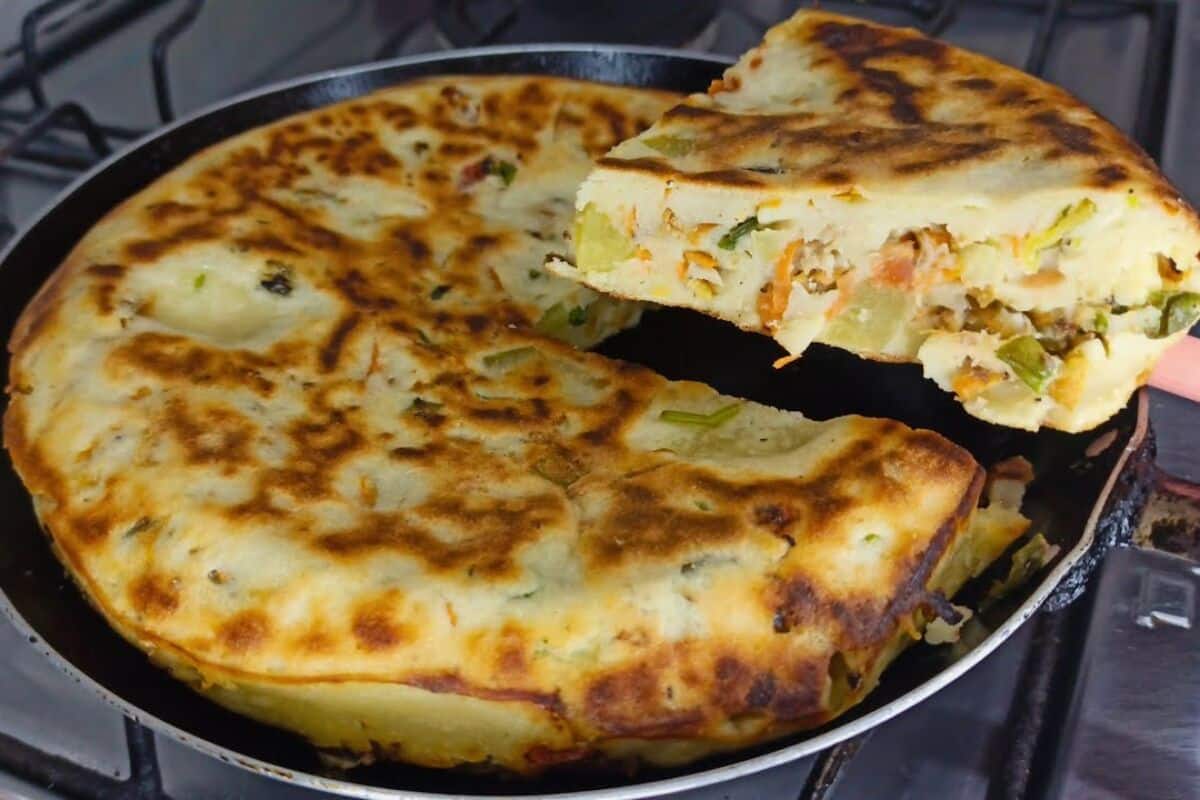 Torta de sardinha de frigideira feita com apenas um ovo e que fica pronta em quinze minutinhos 151 Torta de sardinha de frigideira