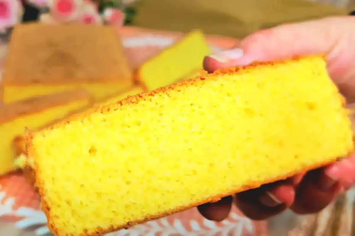 Bolo de fubá sem trigo e sem lactose, tão leve quanto uma nuvem, para servir com um café 59 Bolo de fubá sem trigo